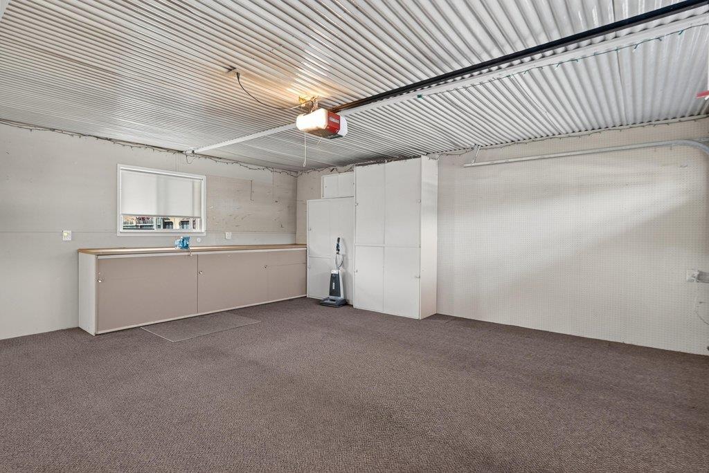 2201 40th AVE