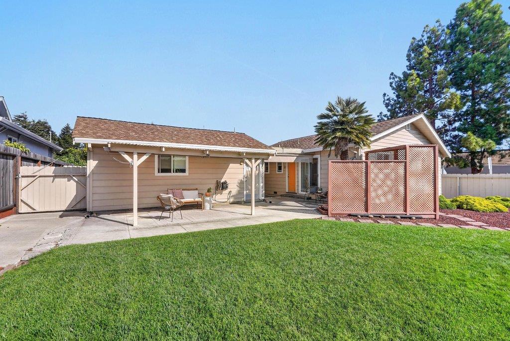 2201 40th AVE