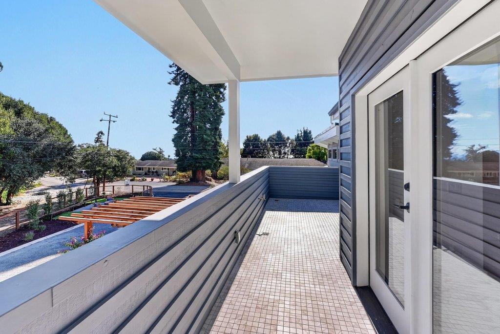 7431 Mesa DR
