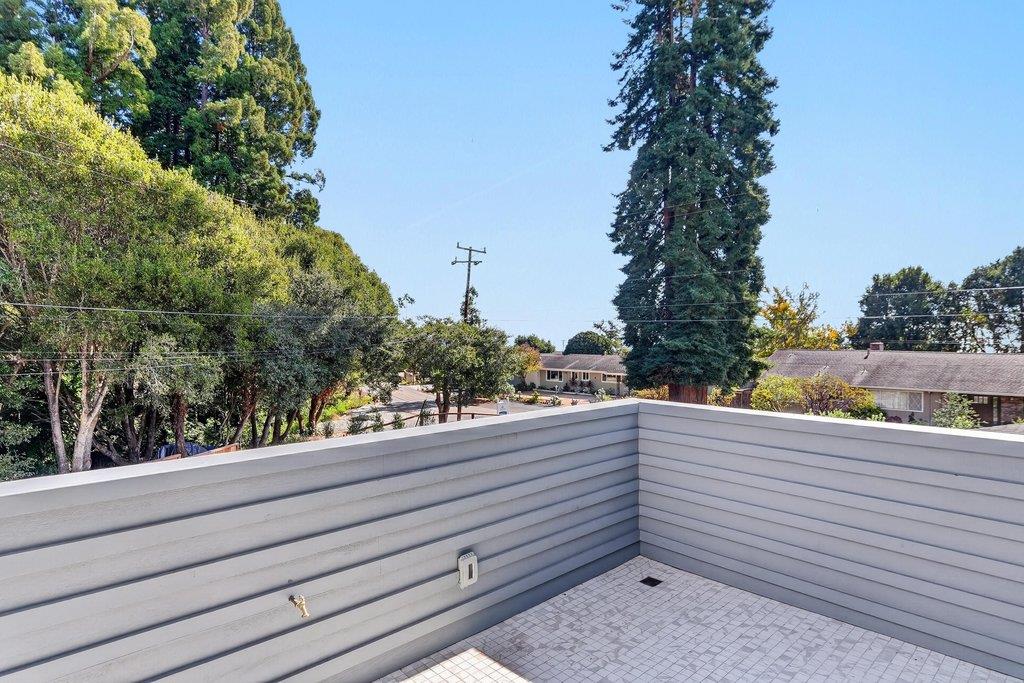 7431 Mesa DR