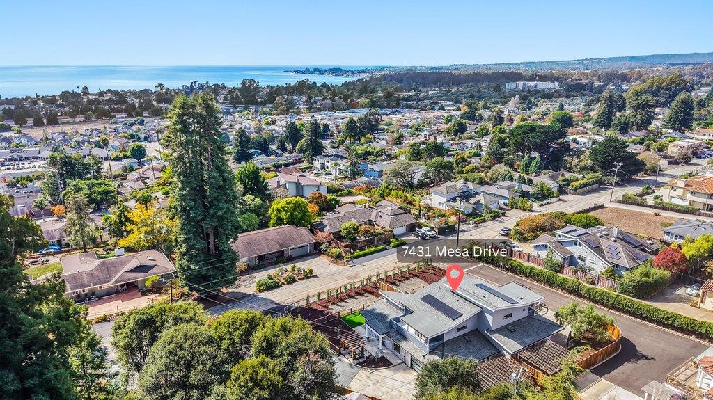 7431 Mesa DR