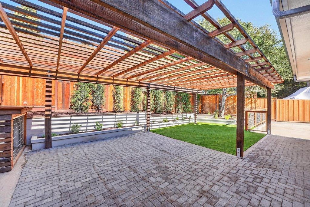7431 Mesa DR