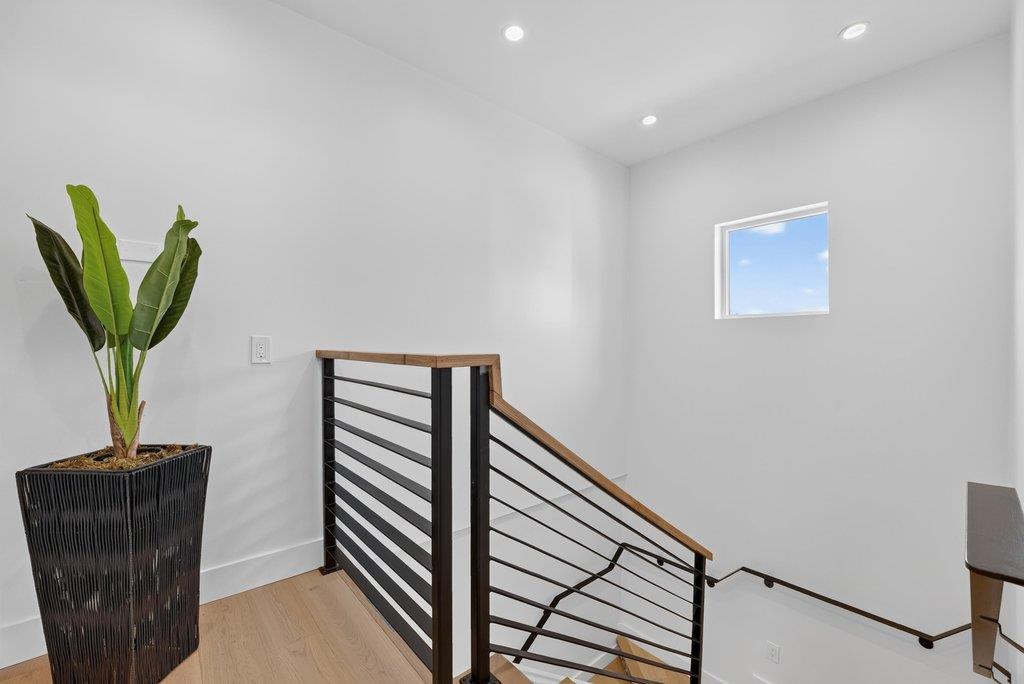 7431 Mesa DR