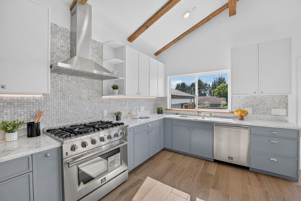 7431 Mesa DR