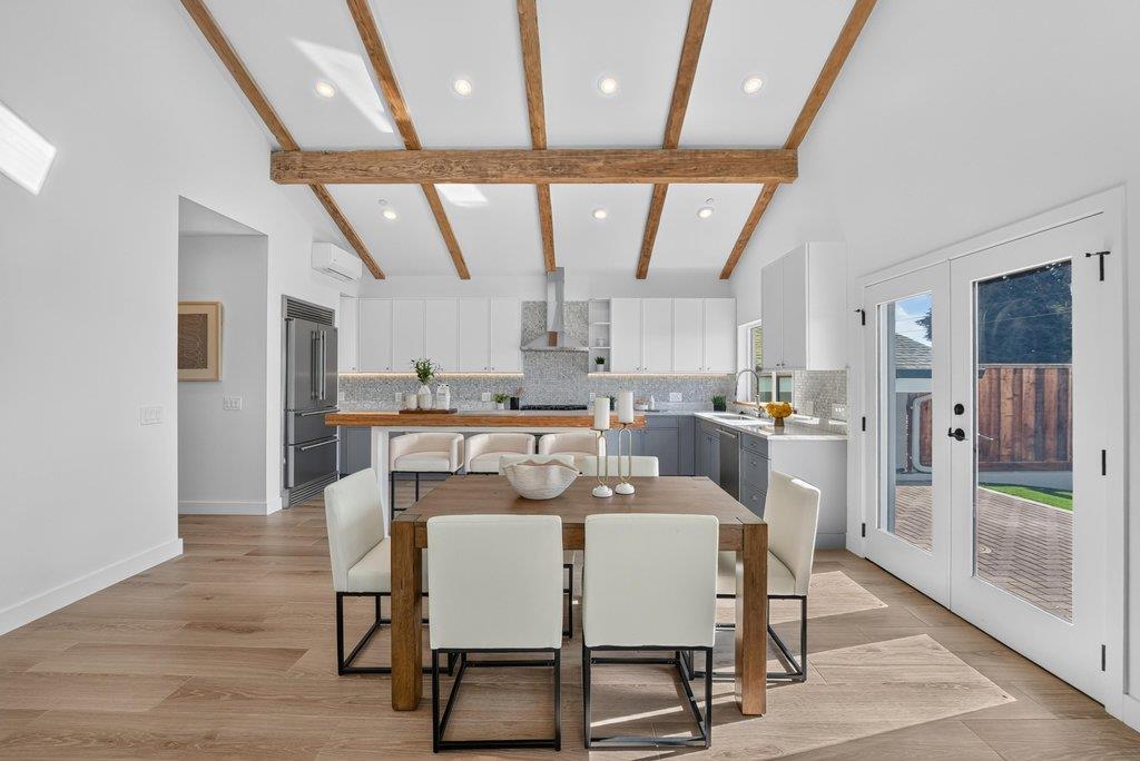 7431 Mesa DR
