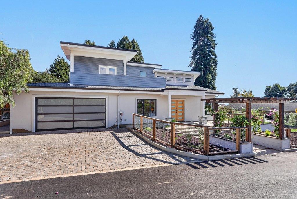7431 Mesa DR