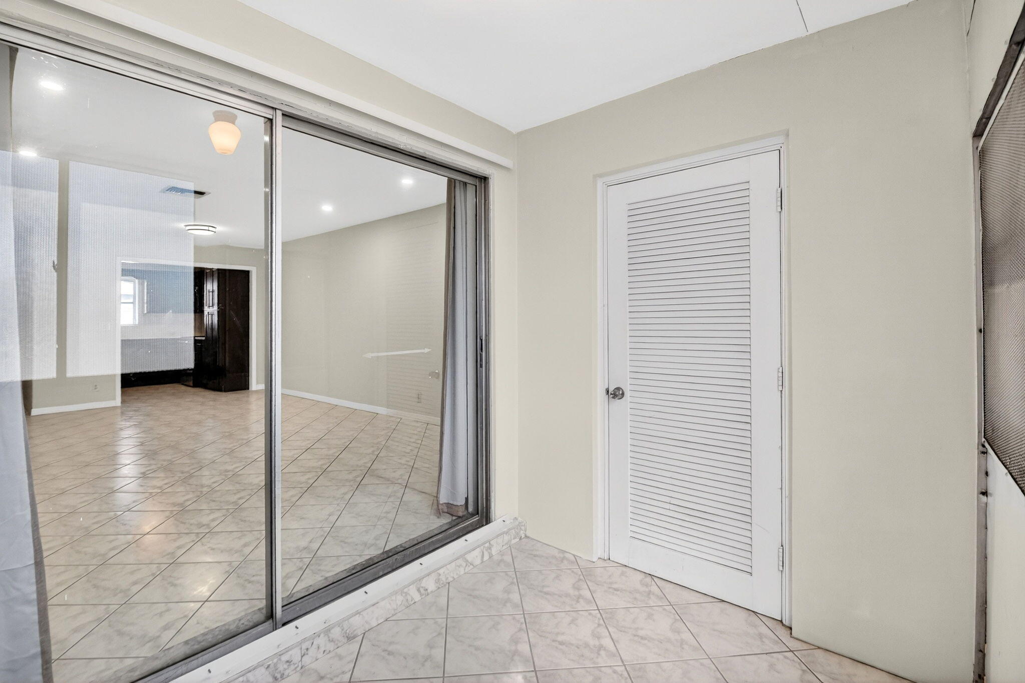 2783 E Dudley Dr Drive E D