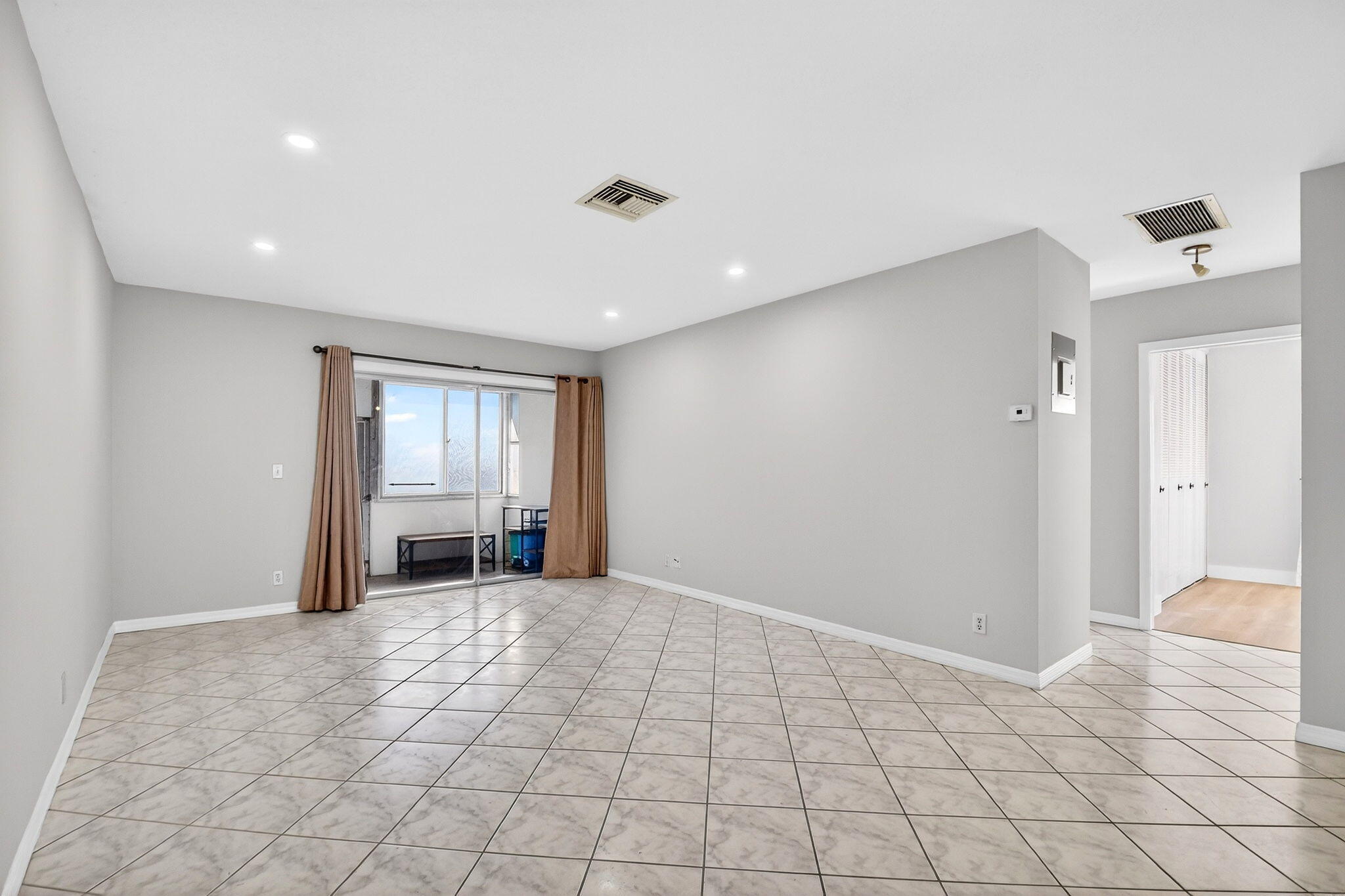 2783 E Dudley Dr Drive E D