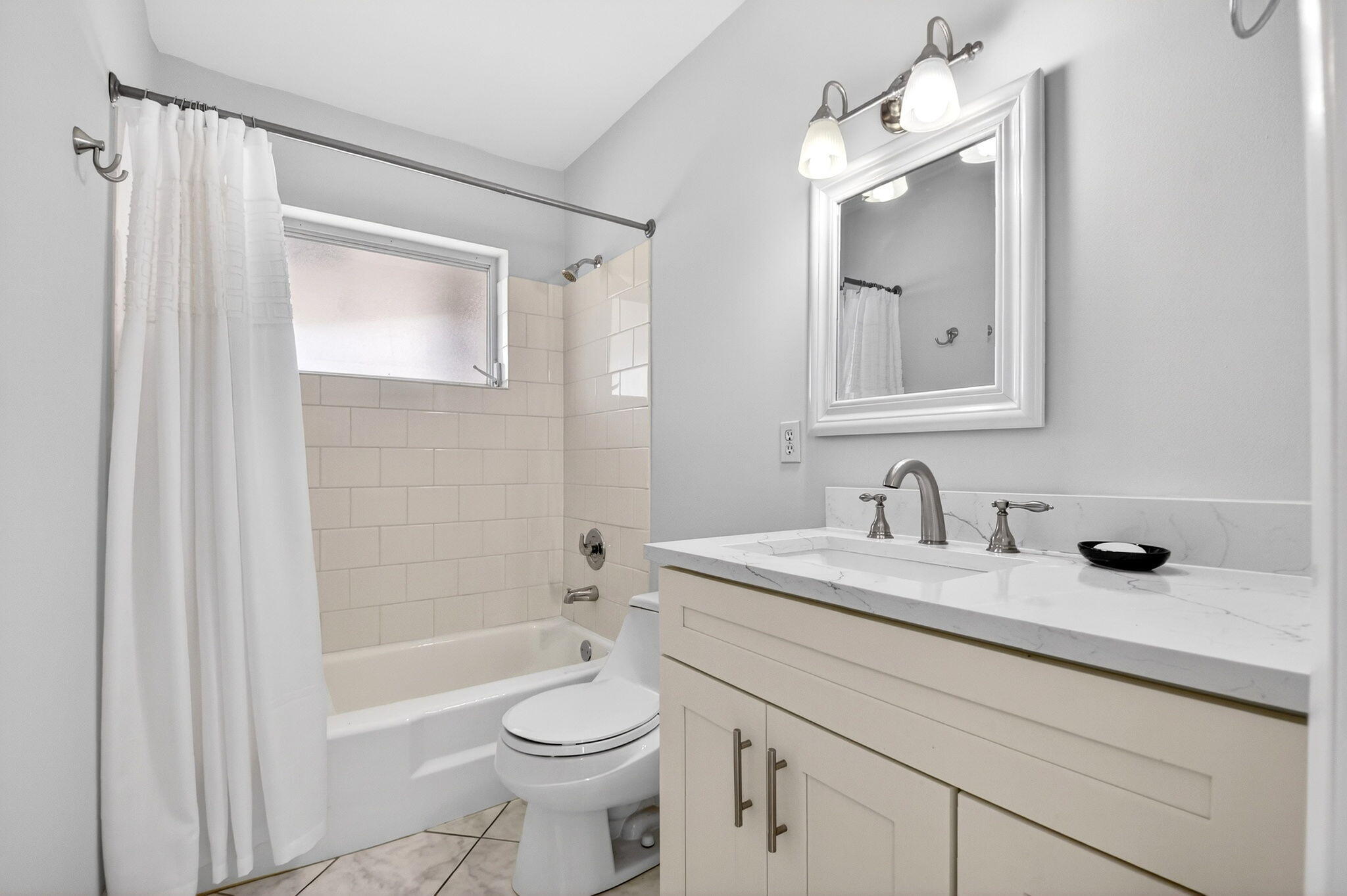 2783 E Dudley Dr Drive E D