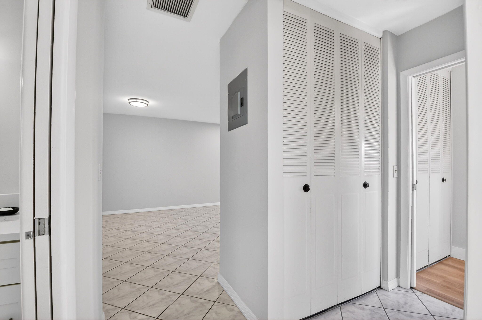 2783 E Dudley Dr Drive E D