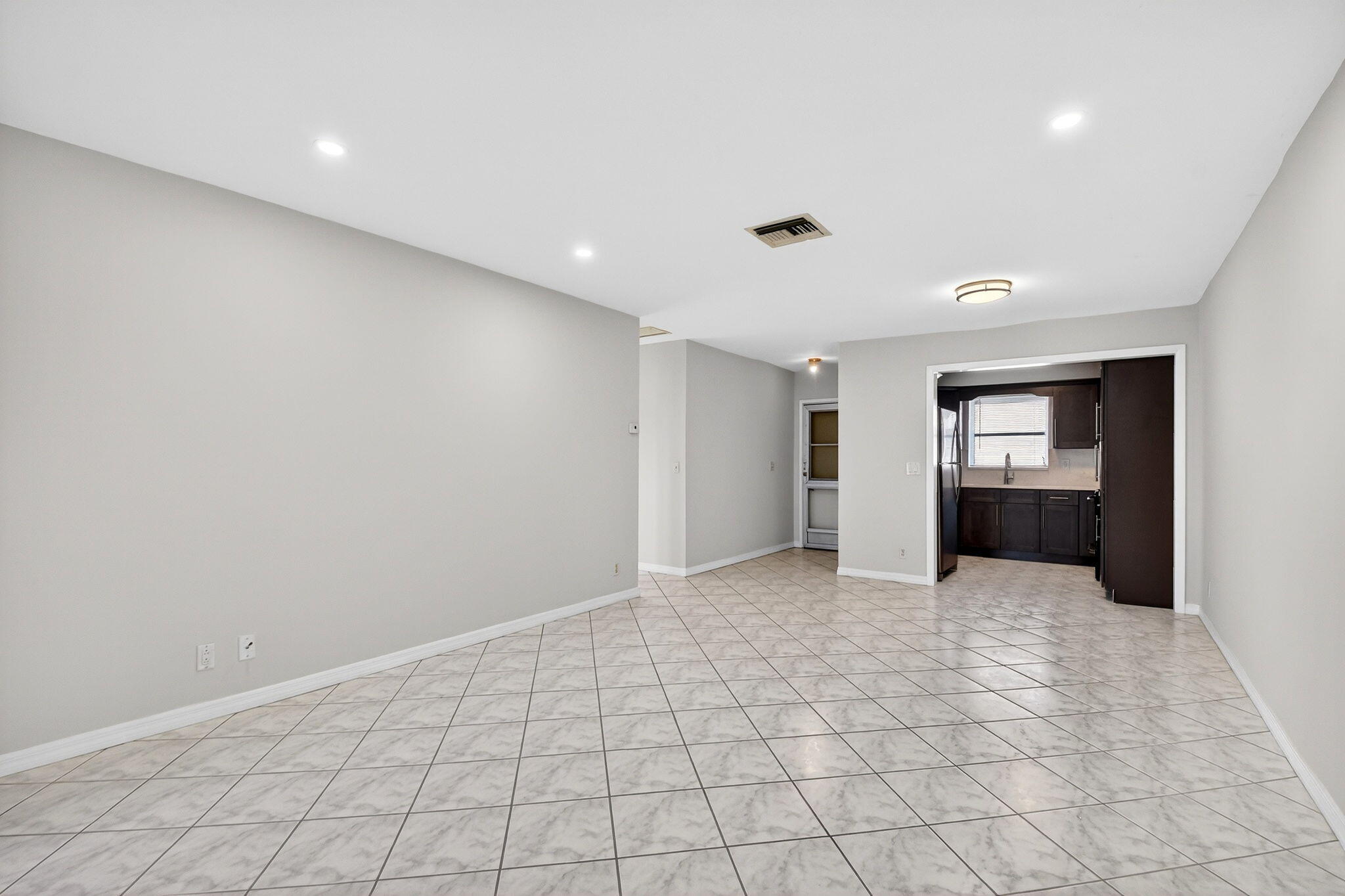 2783 E Dudley Dr Drive E D