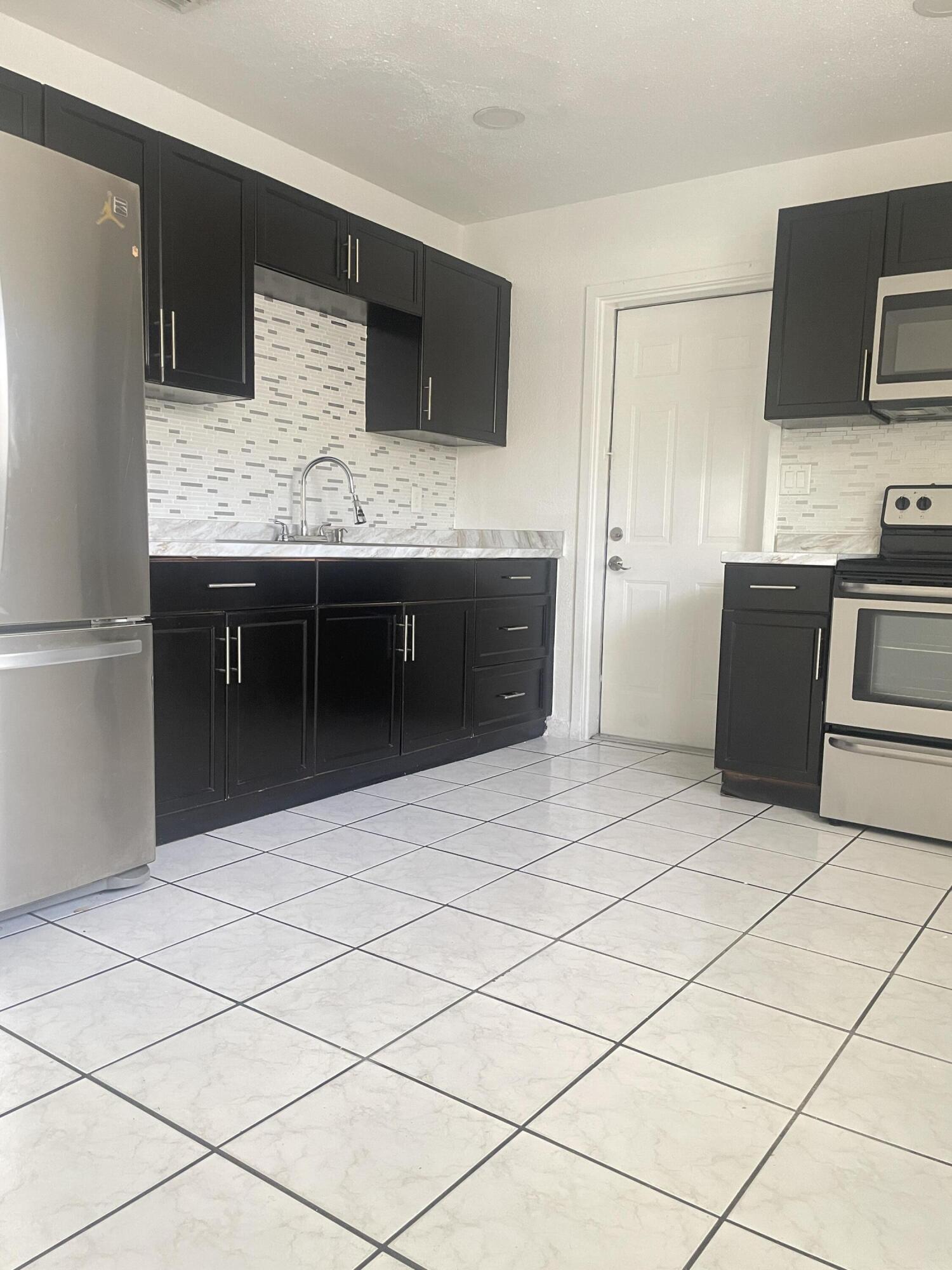 5009 Garden Avenue A