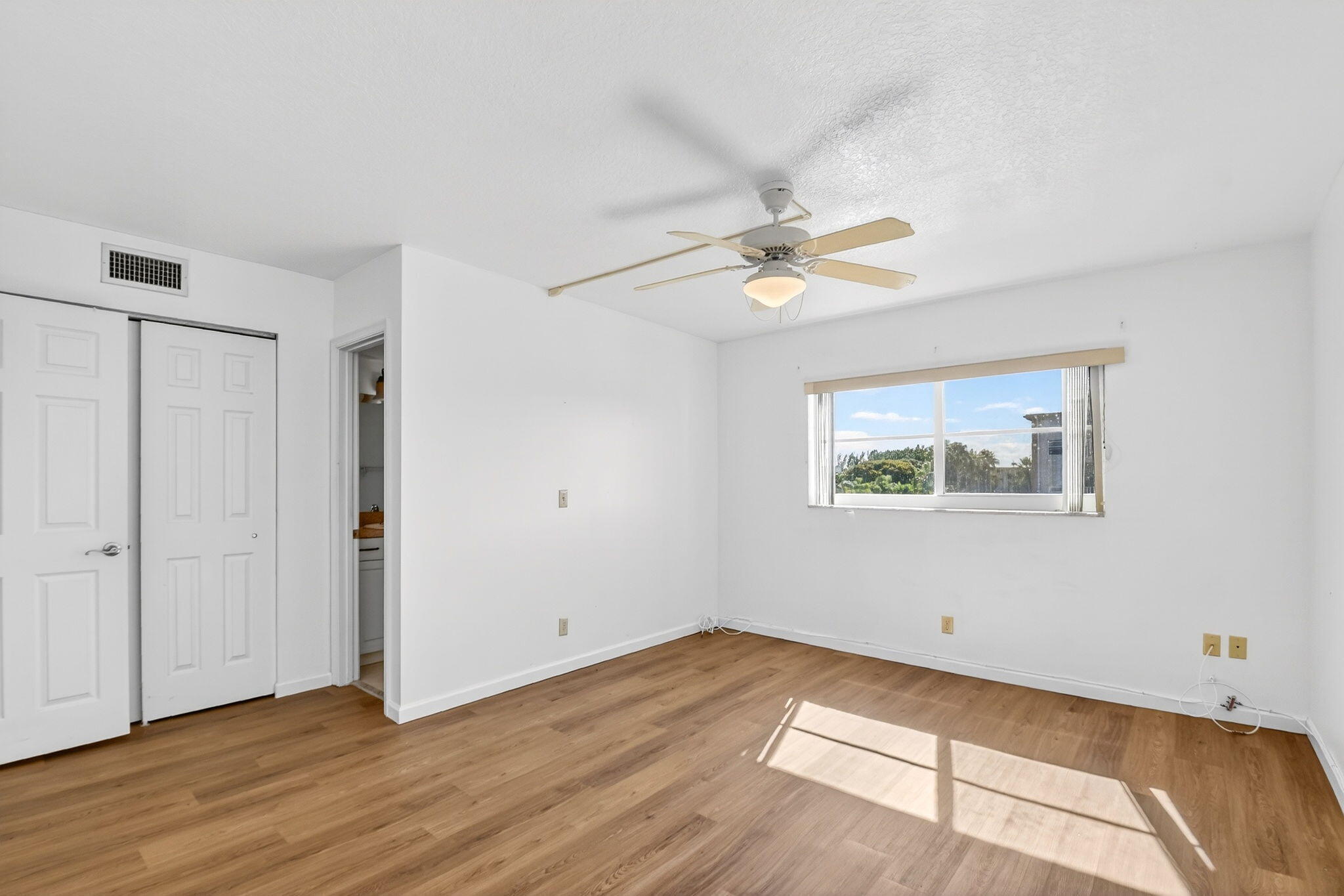 230 NE 26th Avenue 302
