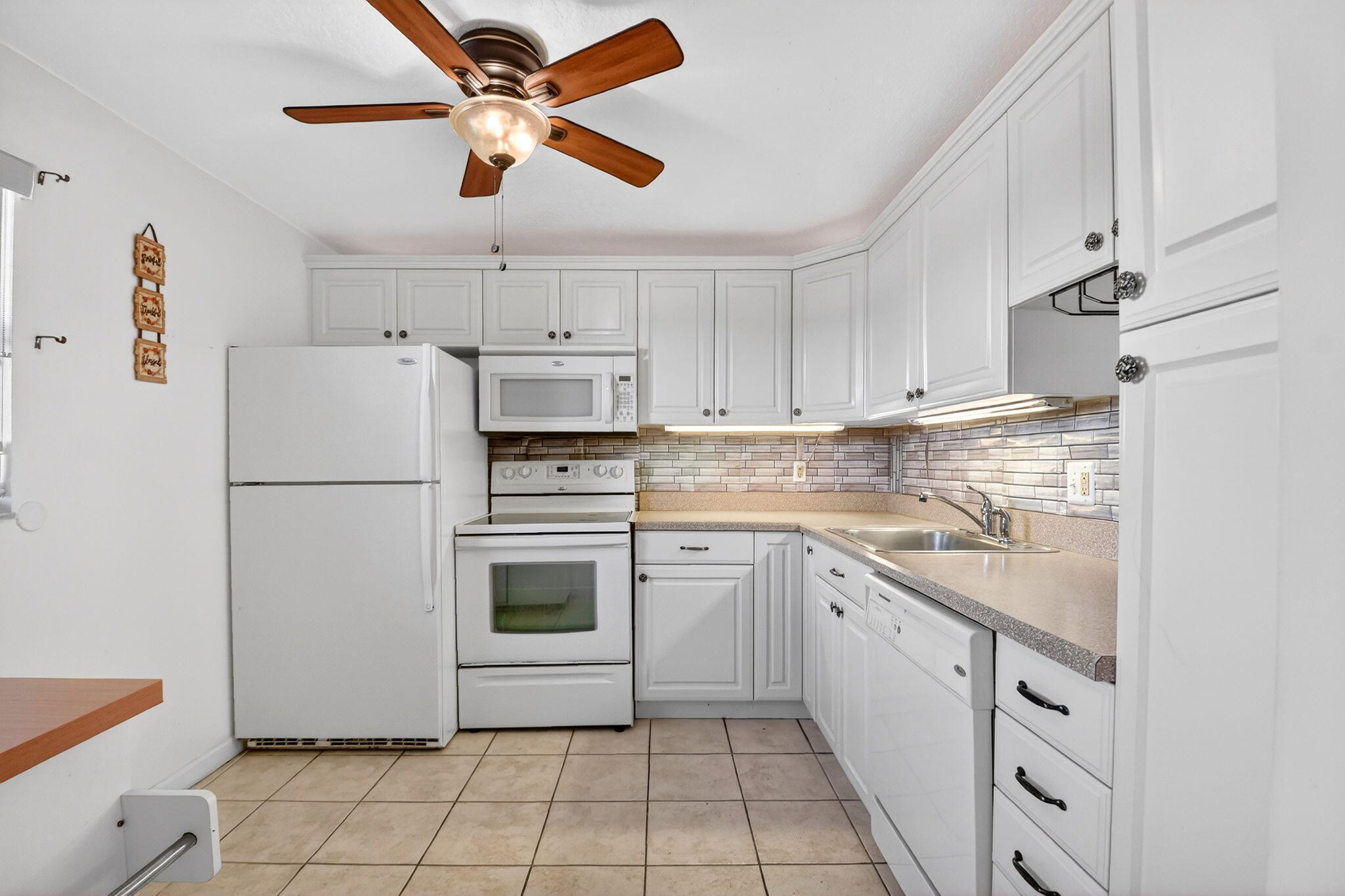 230 NE 26th Avenue 302