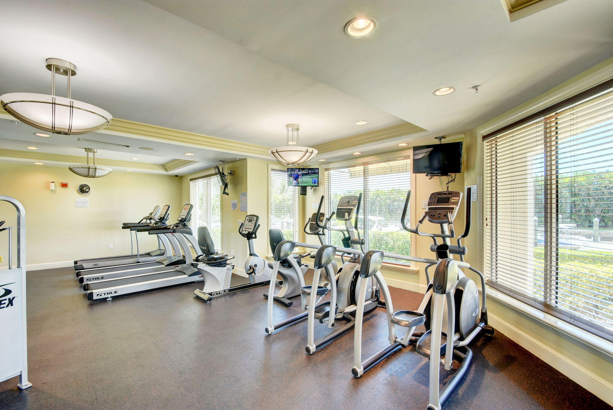 802 W WINDWARD Way 316