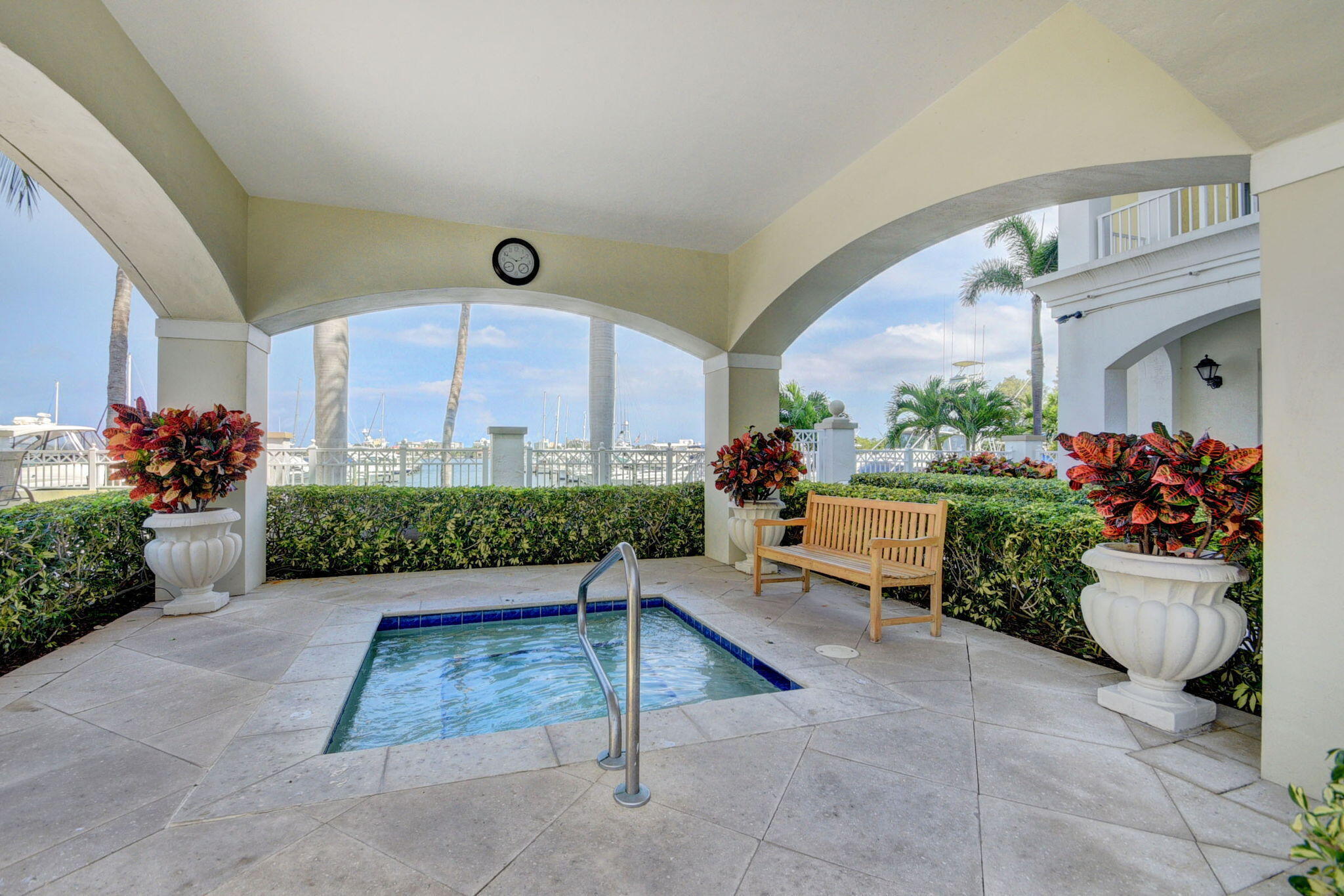 802 W WINDWARD Way 316