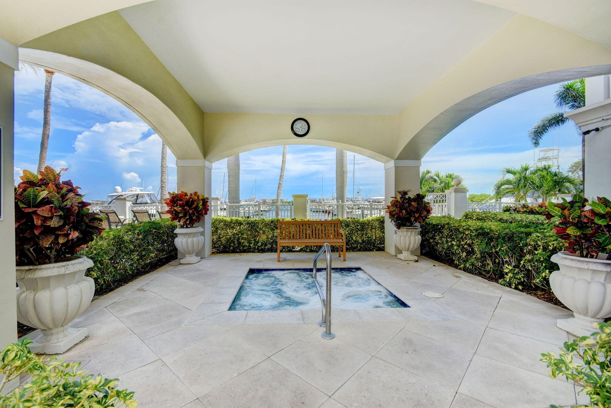 802 W WINDWARD Way 316