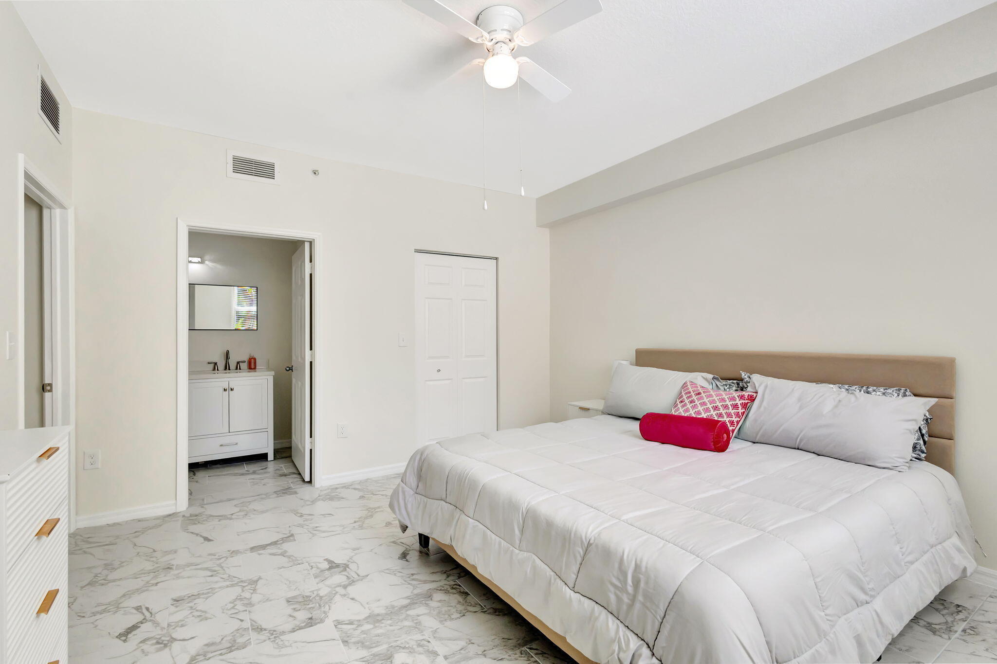 802 W WINDWARD Way 316