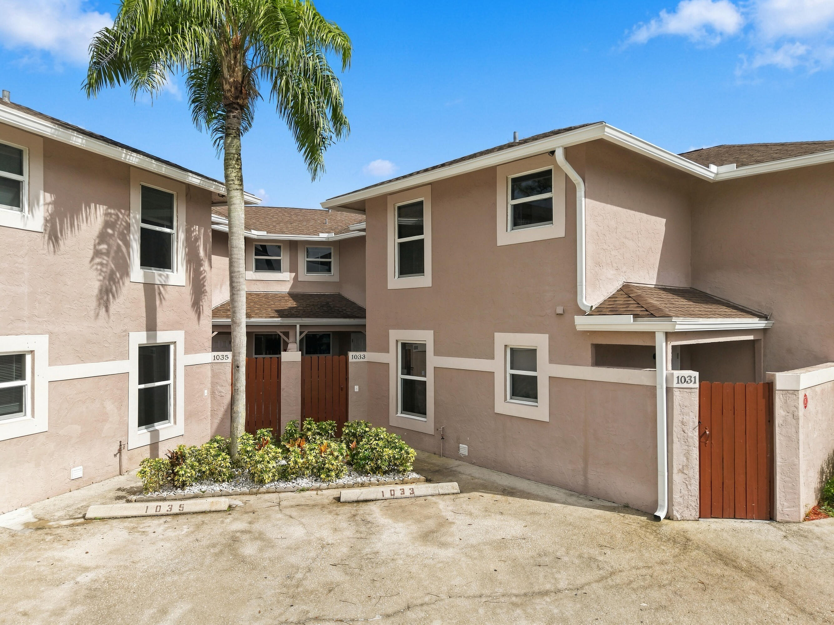 1031 Goldenrod Road