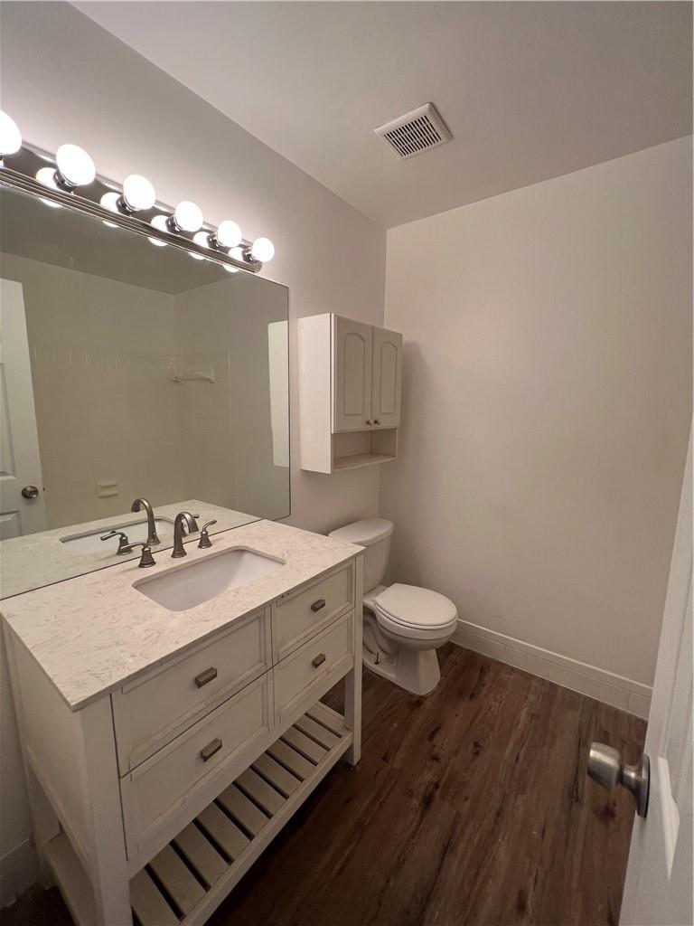 8479 Lake Point Ct