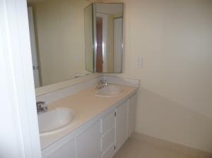 135 Lake Arbor Drive