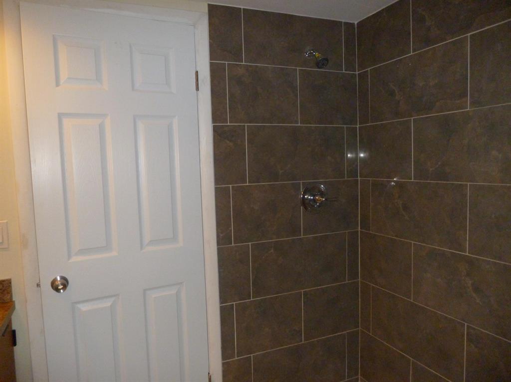 135 Lake Arbor Drive