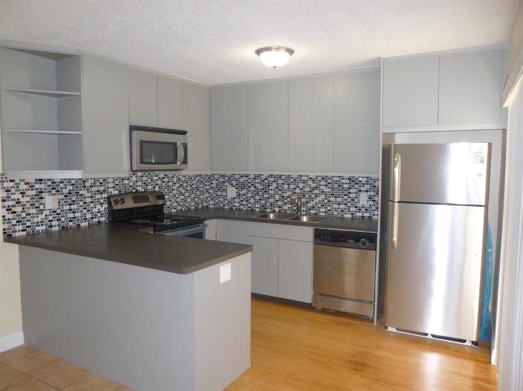 135 Lake Arbor Drive