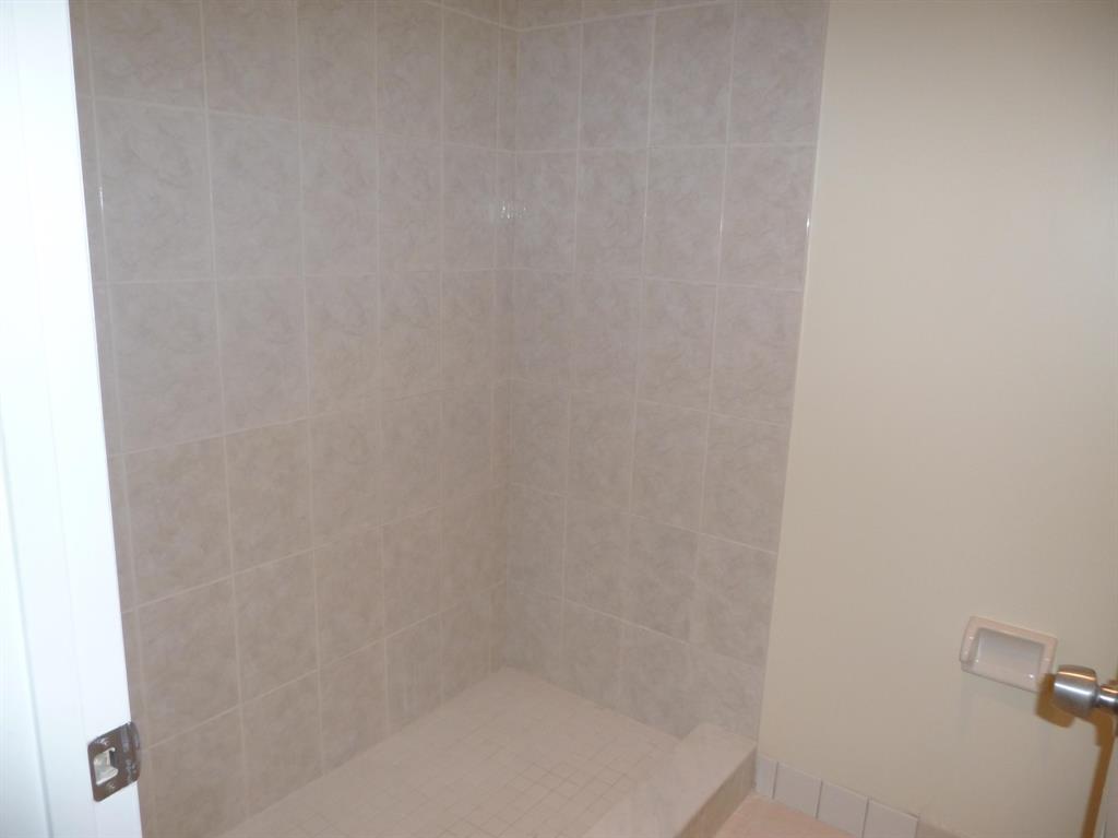 135 Lake Arbor Drive