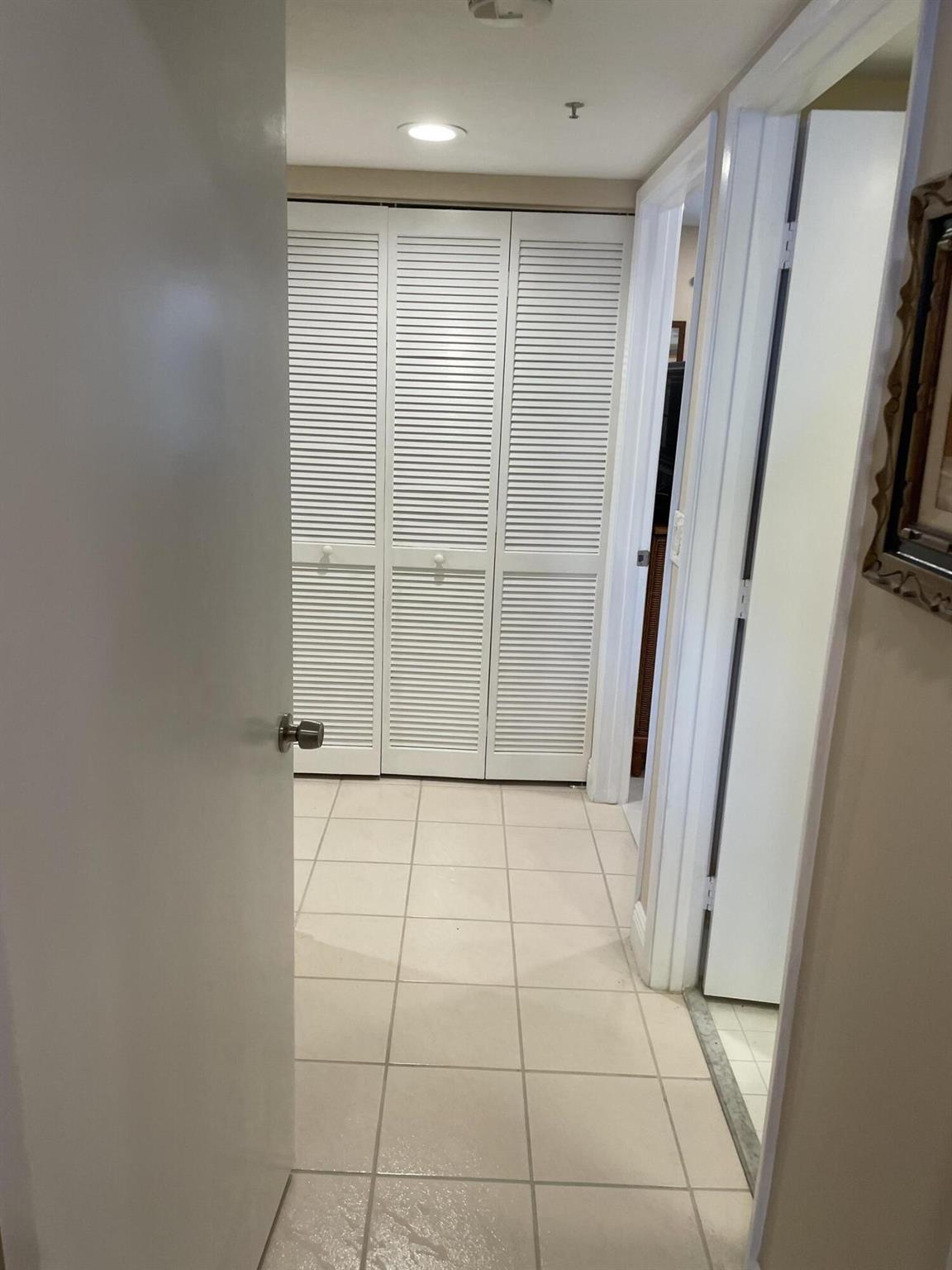 14096 Huntington Pointe Drive 106