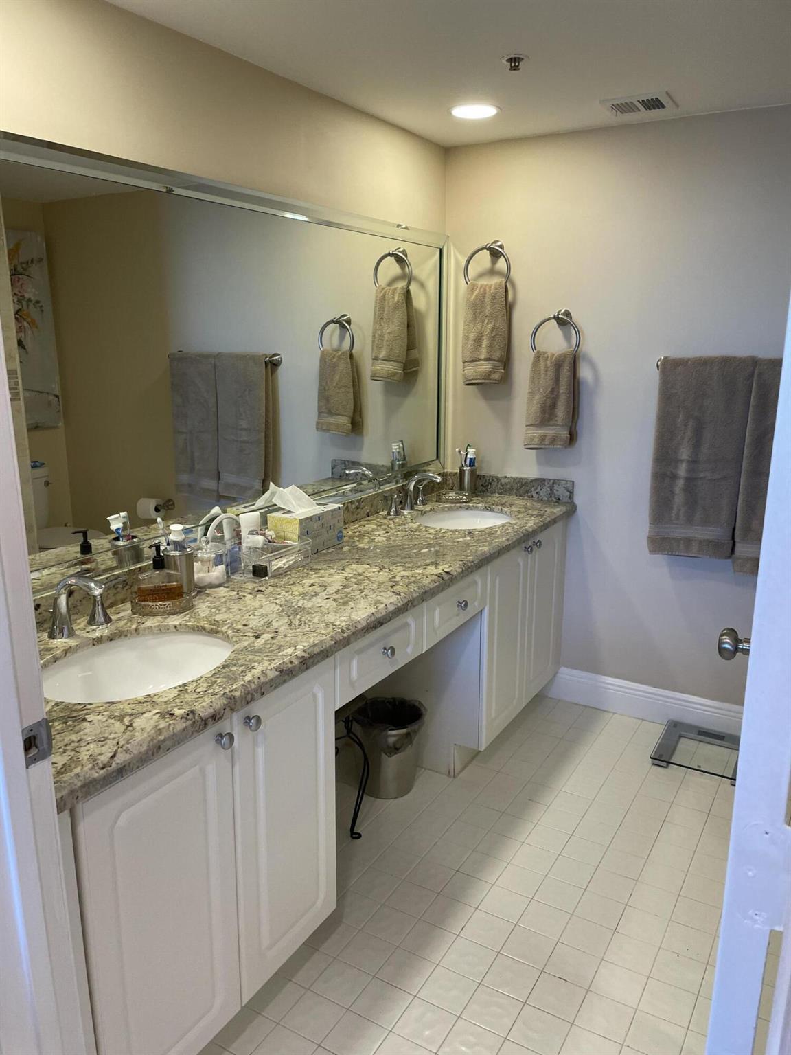 14096 Huntington Pointe Drive 106