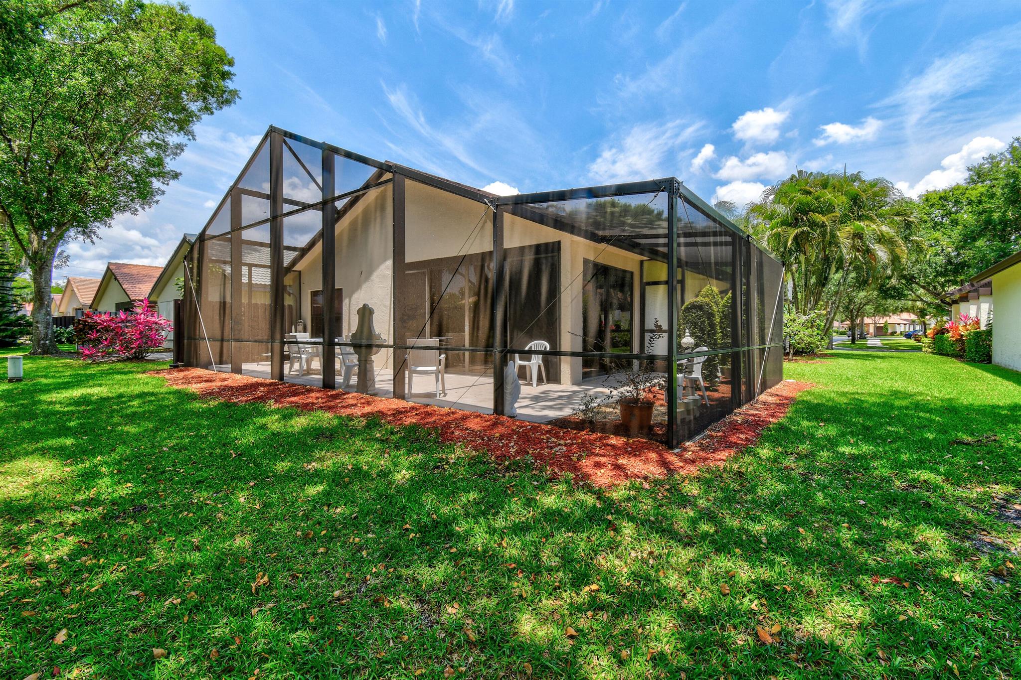 4716 Boxwood Circle
