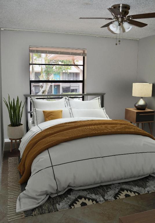 9875 Pineapple Tree Drive 205