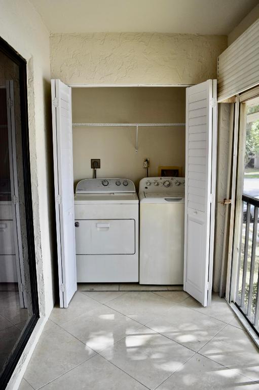 9875 Pineapple Tree Drive 205