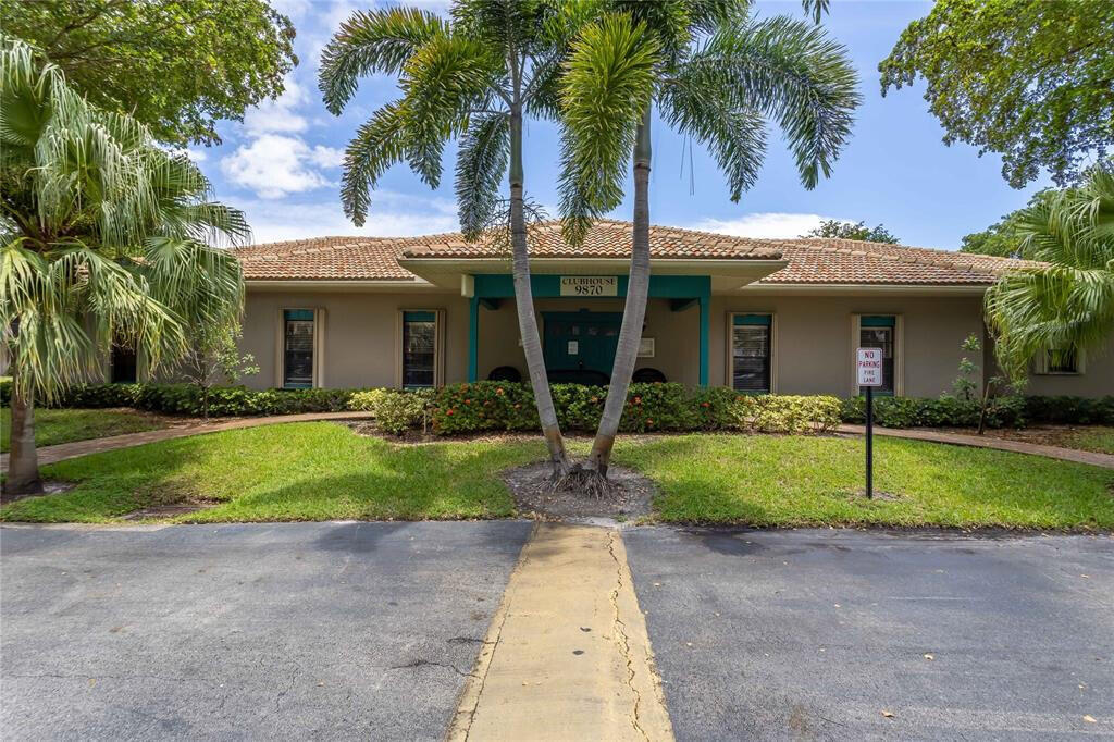 9875 Pineapple Tree Drive 205