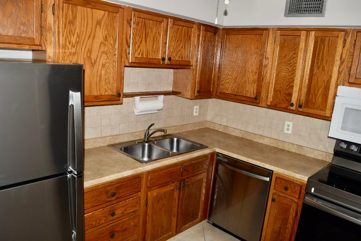 9875 Pineapple Tree Drive 205