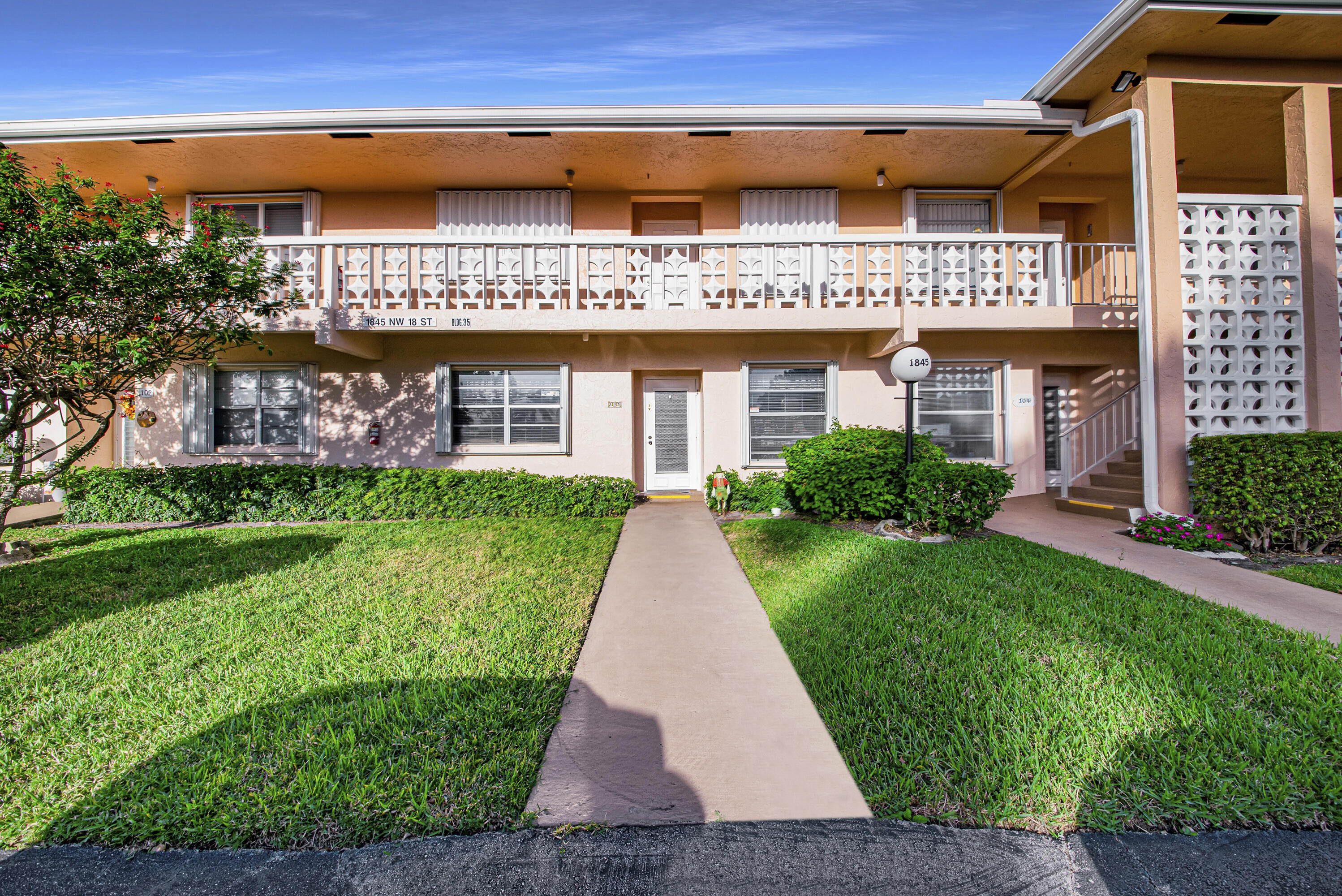 1845 NW 18th Street 103