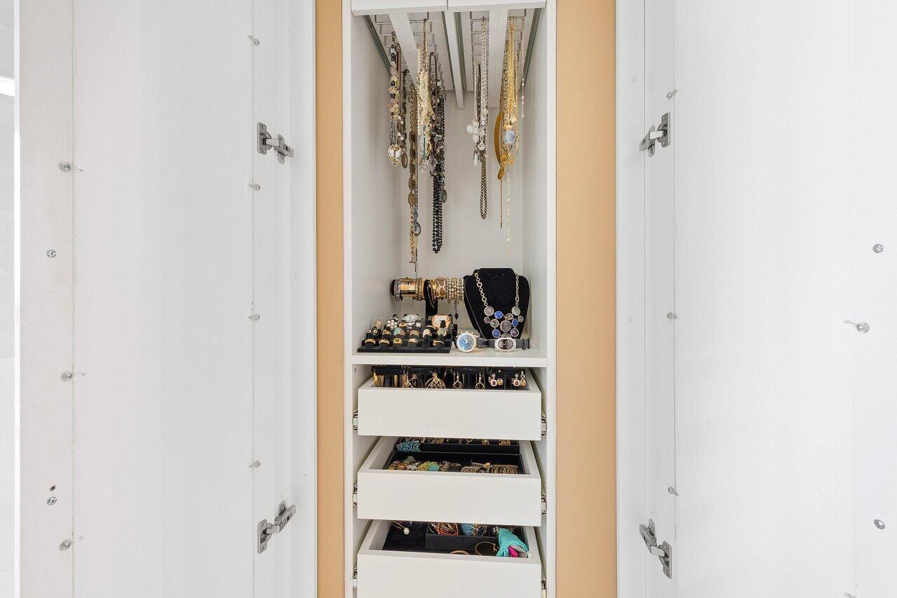 350 N Federal Highway 912