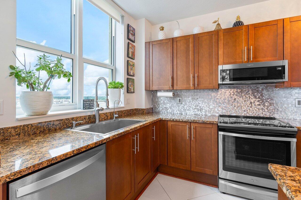 350 N Federal Highway 912