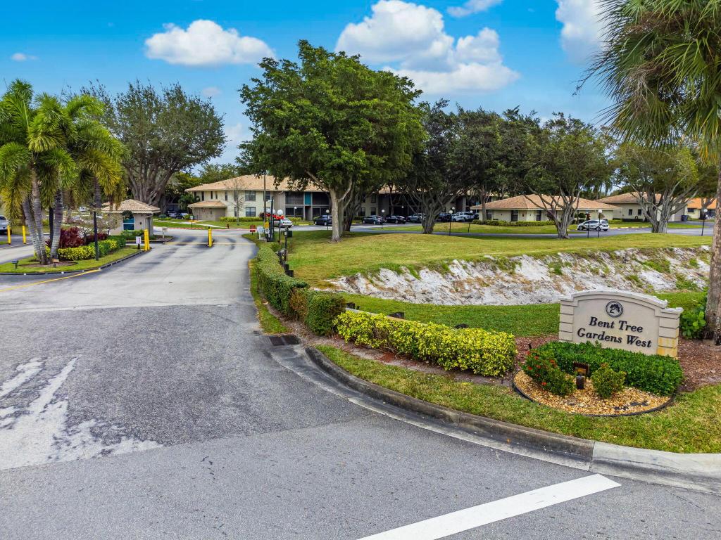 9935 Pineapple Tree Drive 108