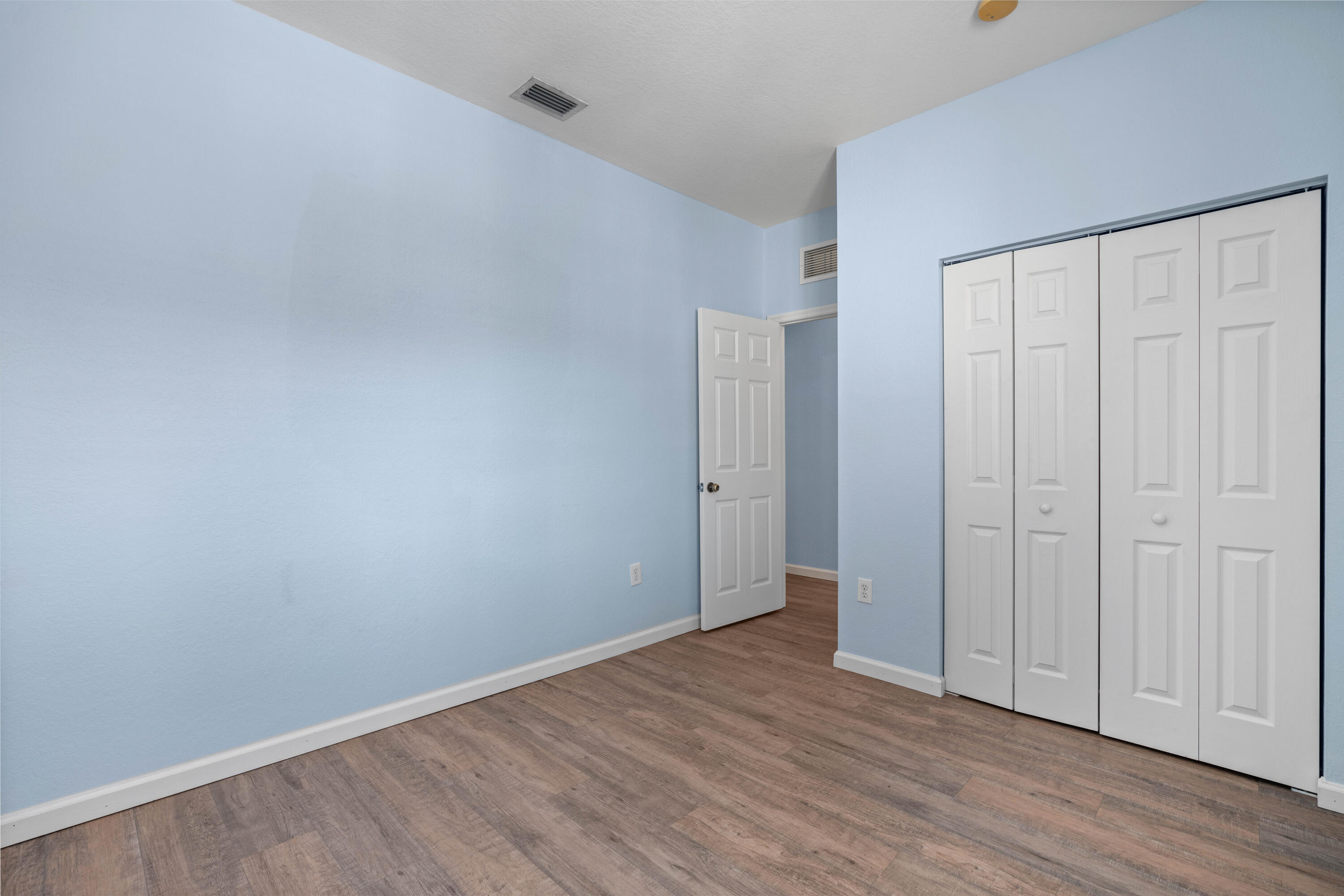 5035 SE Mariner Garden Circle