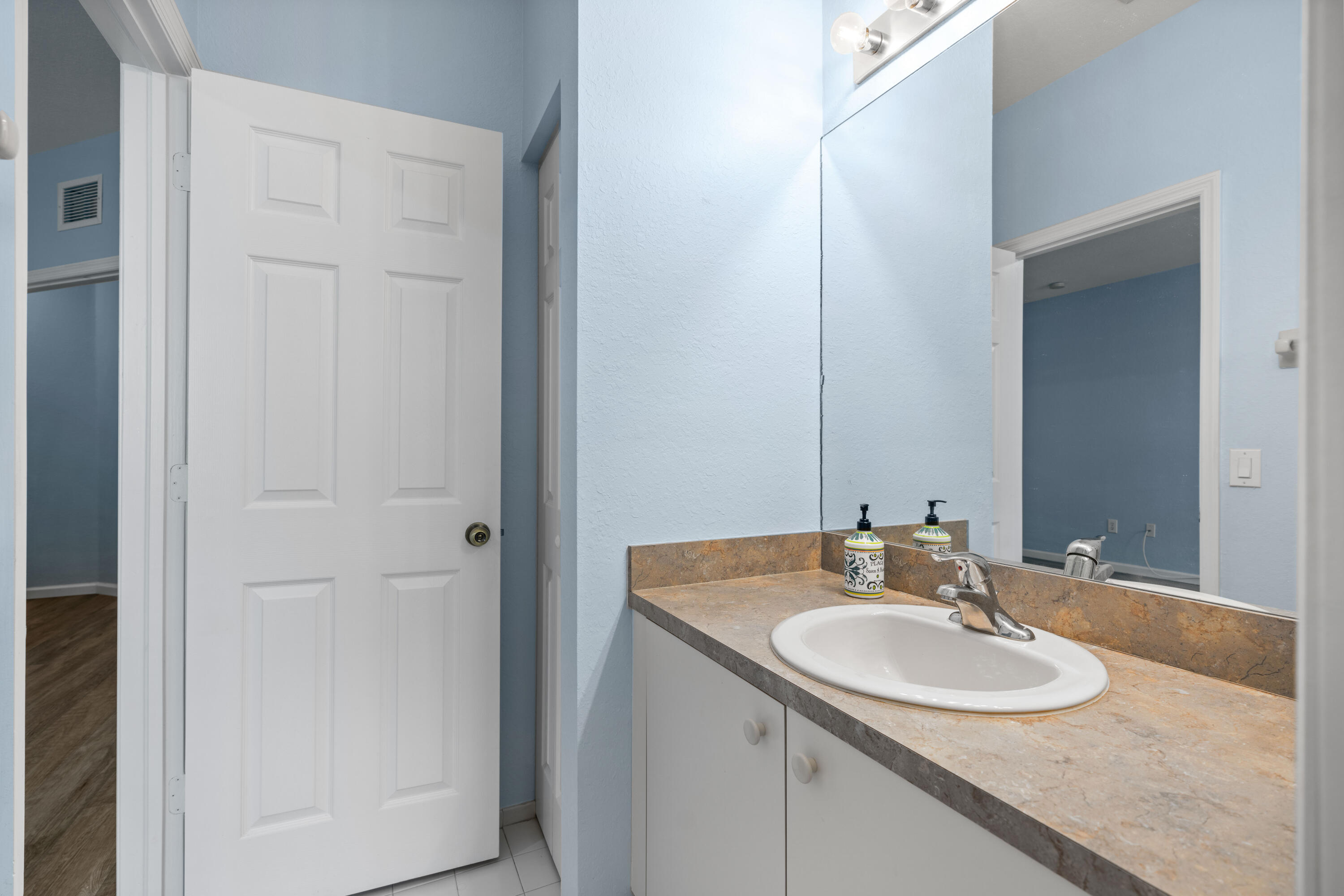 5035 SE Mariner Garden Circle