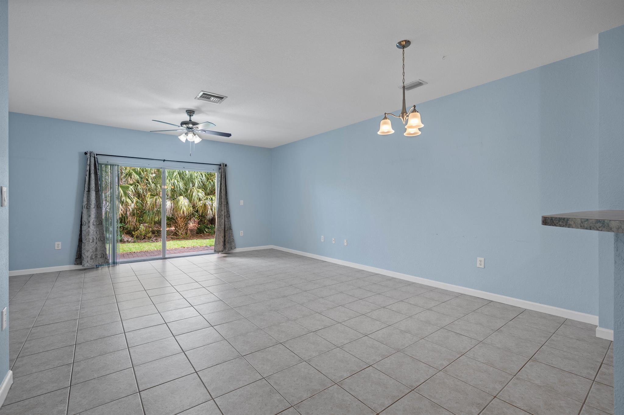 5035 SE Mariner Garden Circle