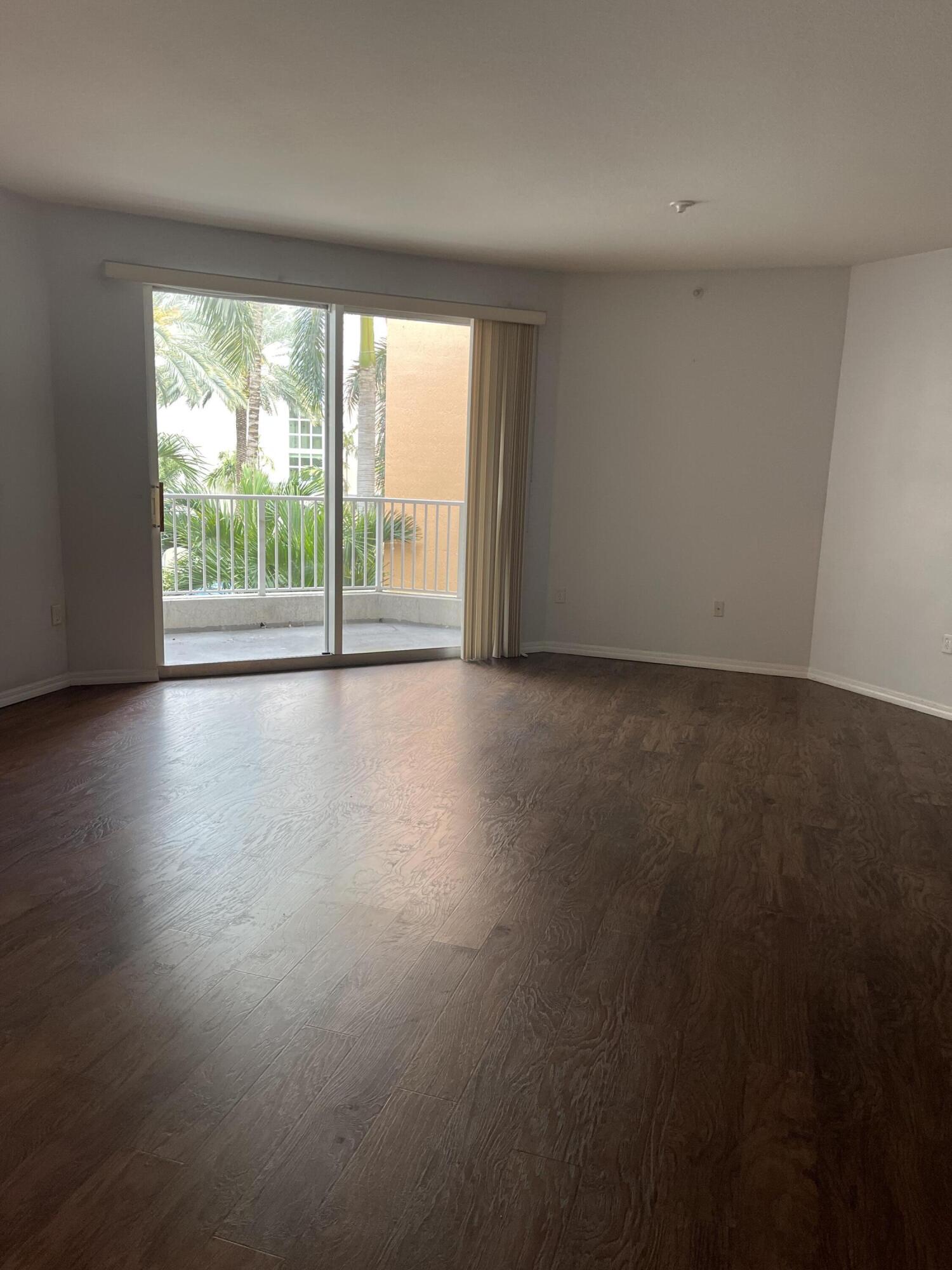 802 W Windward Way 316