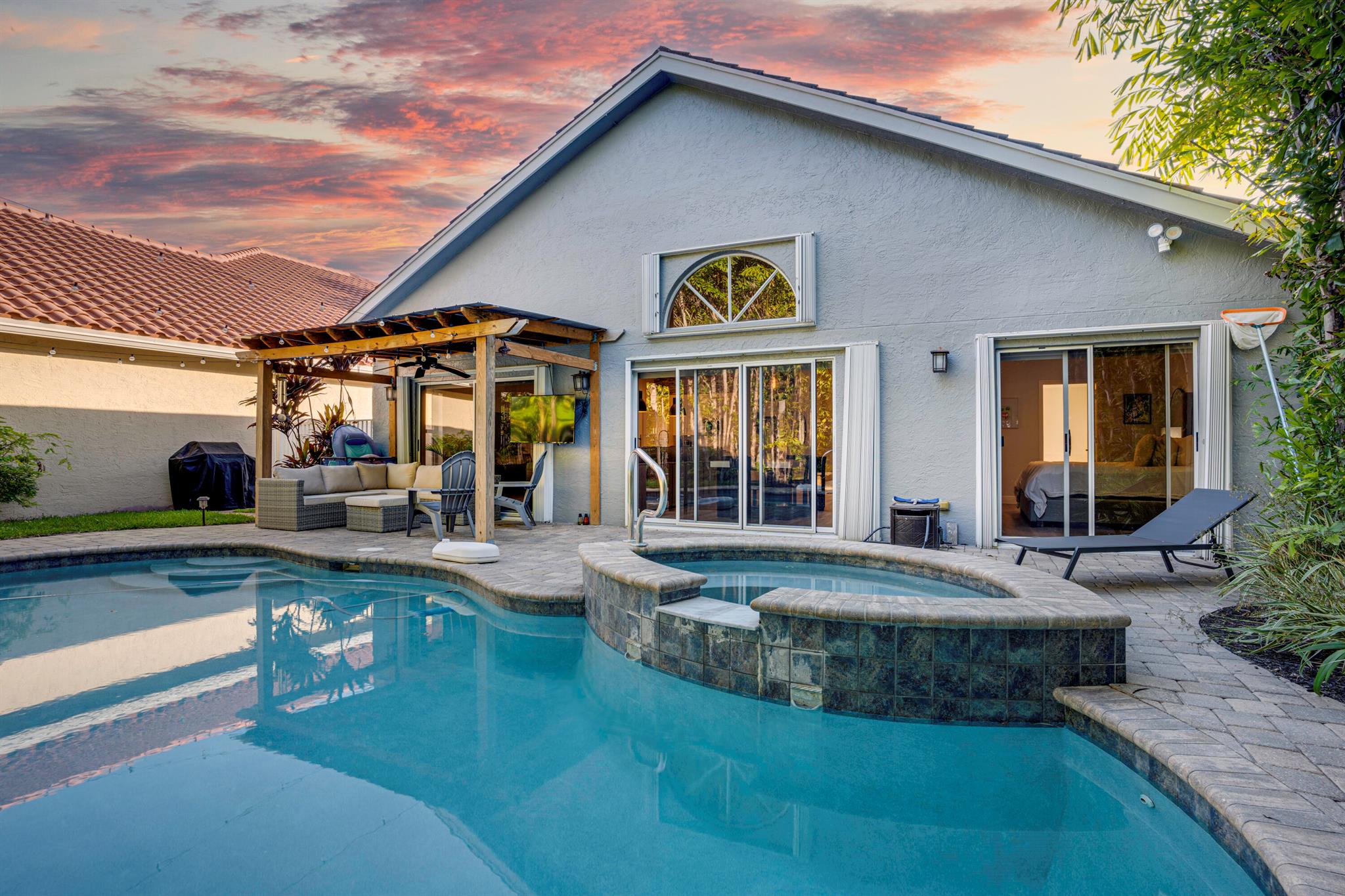 7338 Oakboro Drive