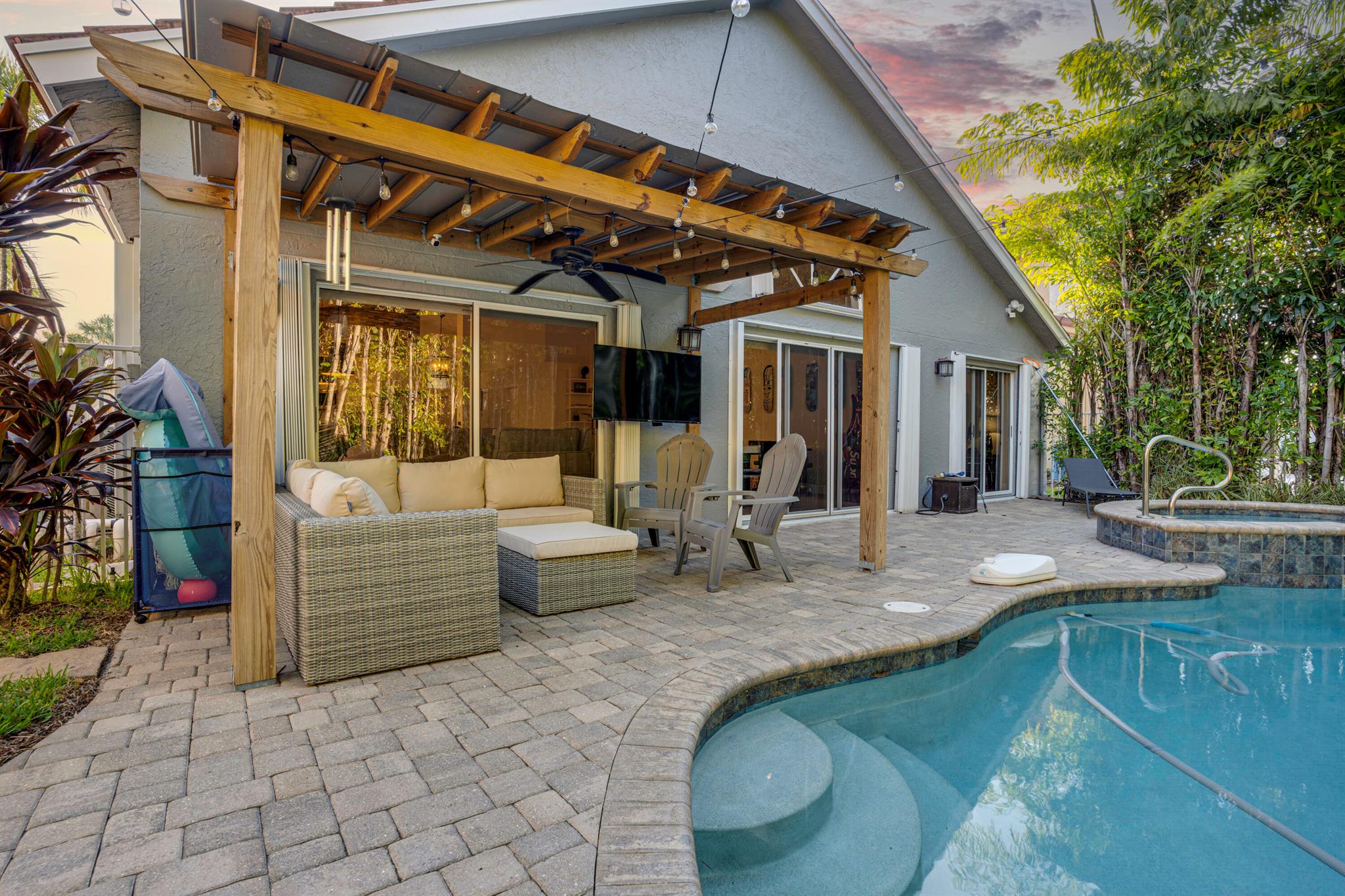 7338 Oakboro Drive