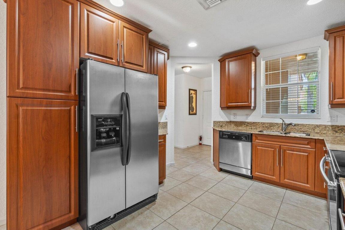 4377 Colony View Drive