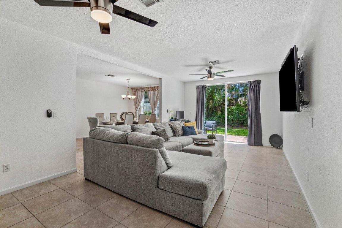 4377 Colony View Drive