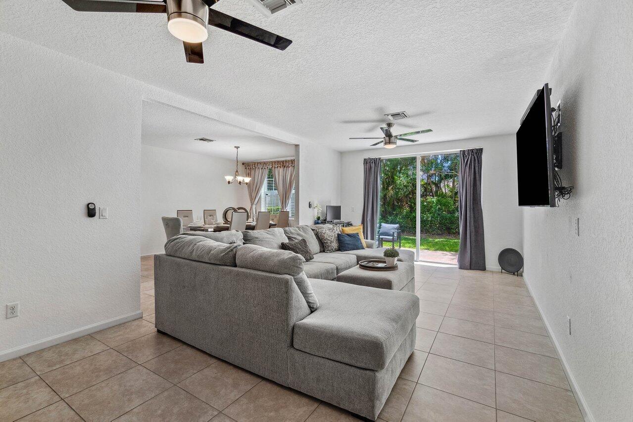 4377 Colony View Drive