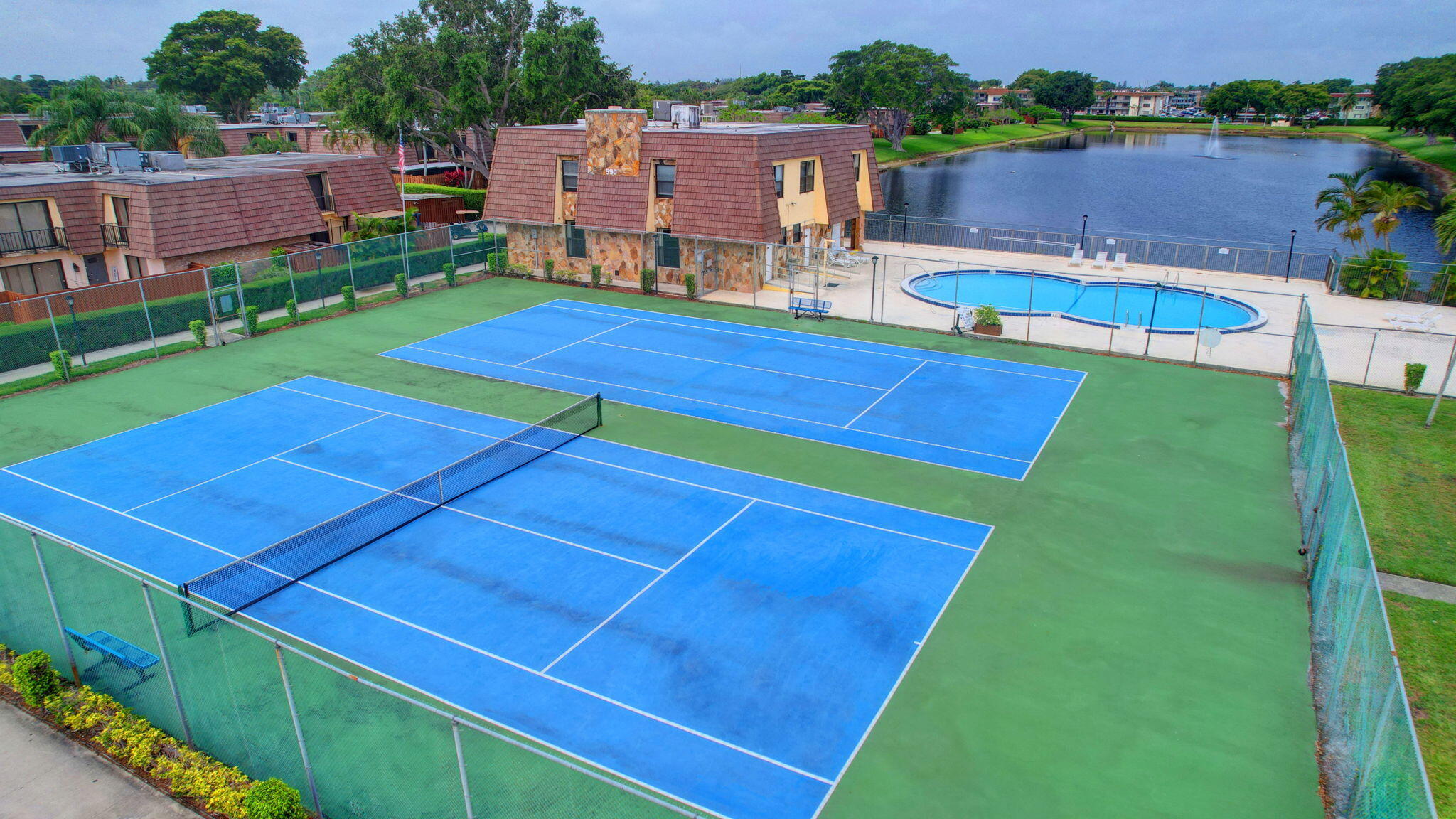 892 Springdale Circle