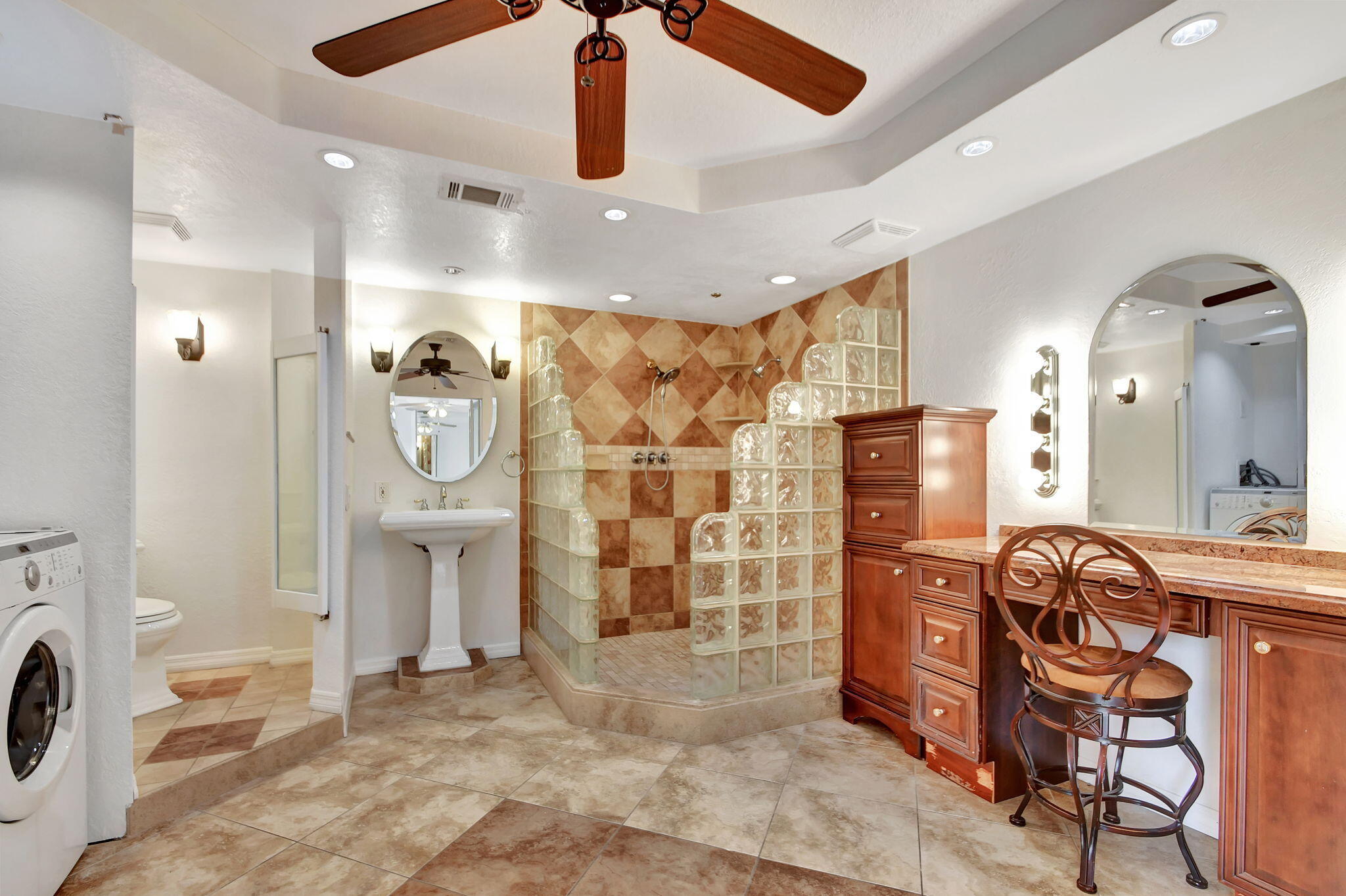 892 Springdale Circle